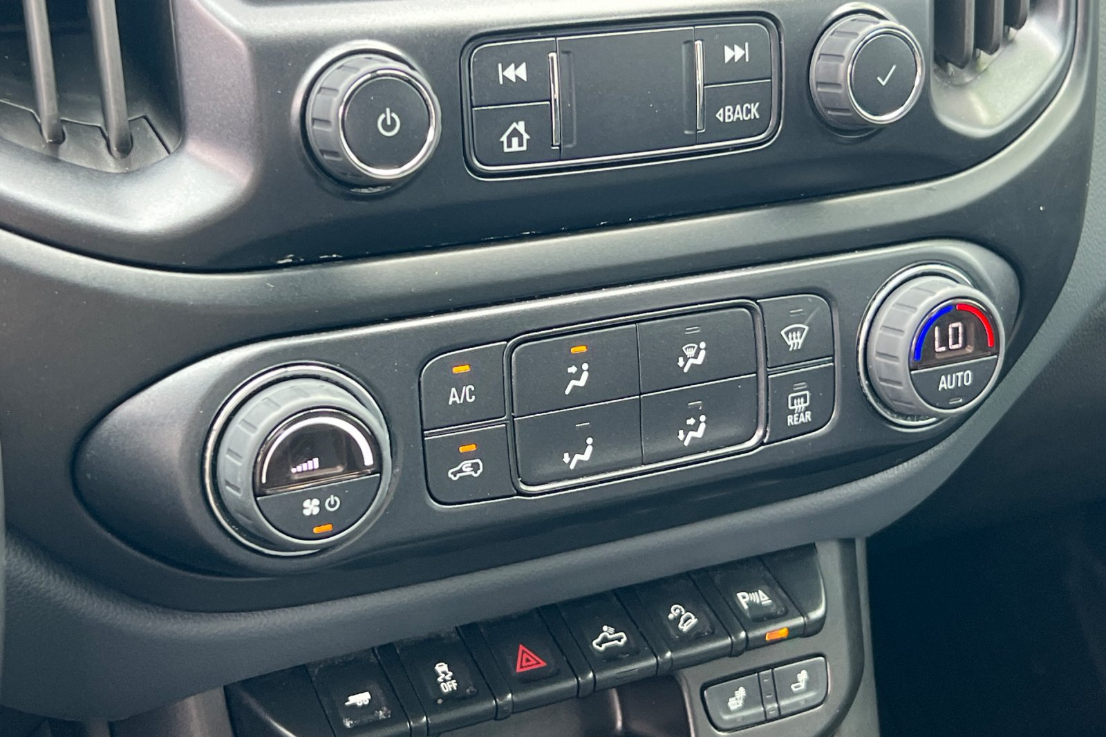 2022 Chevrolet Colorado Z71 photo 15