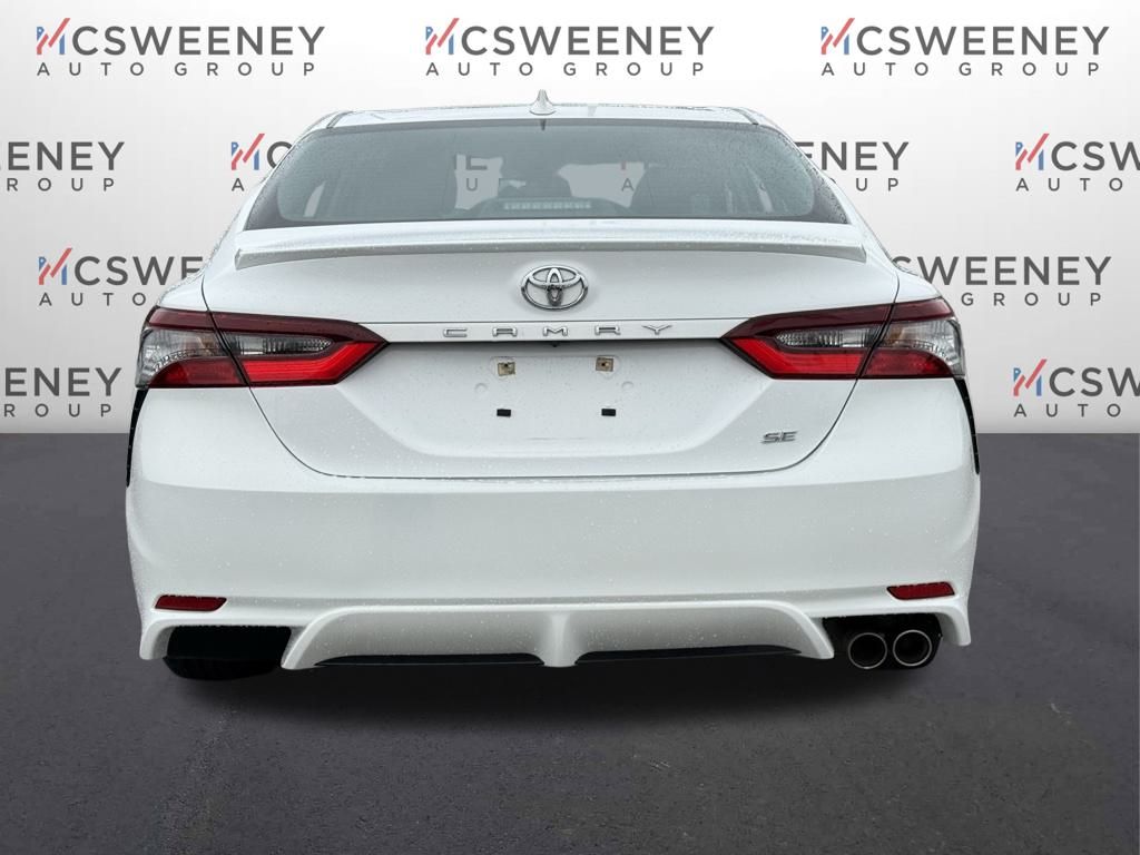 2023 Toyota Camry SE photo 4