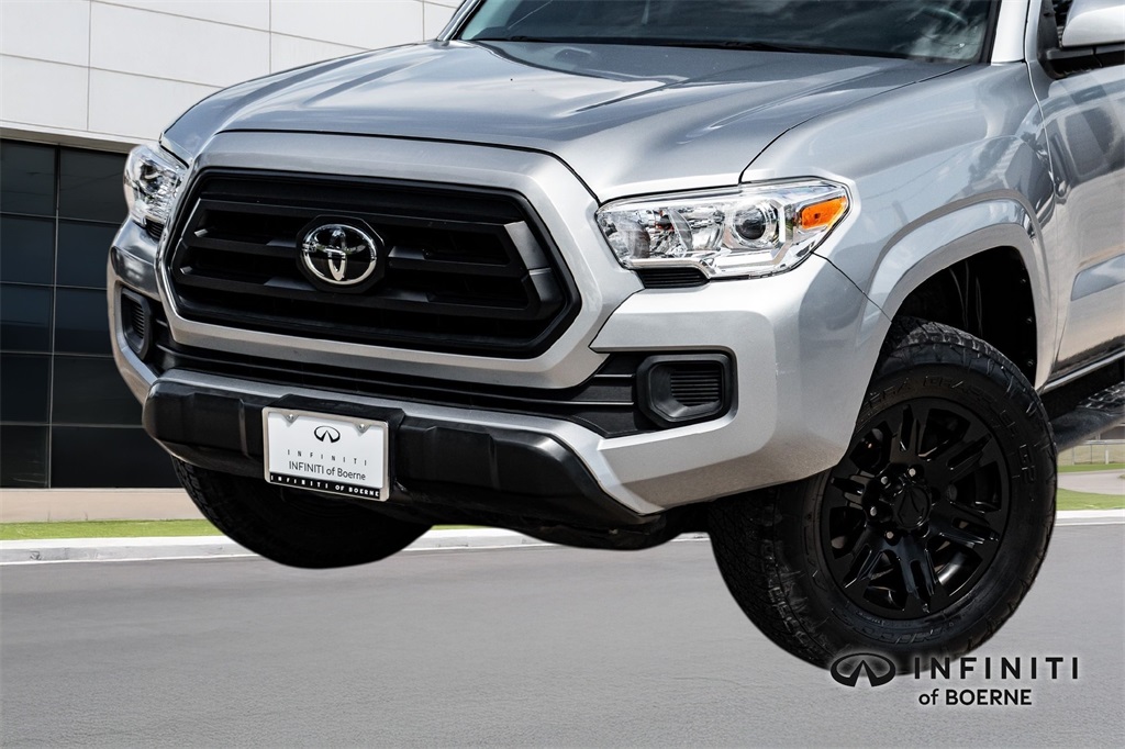 2021 Toyota Tacoma SR5 photo 2