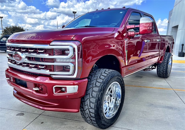 2023 Ford F-250 Platinum photo 3