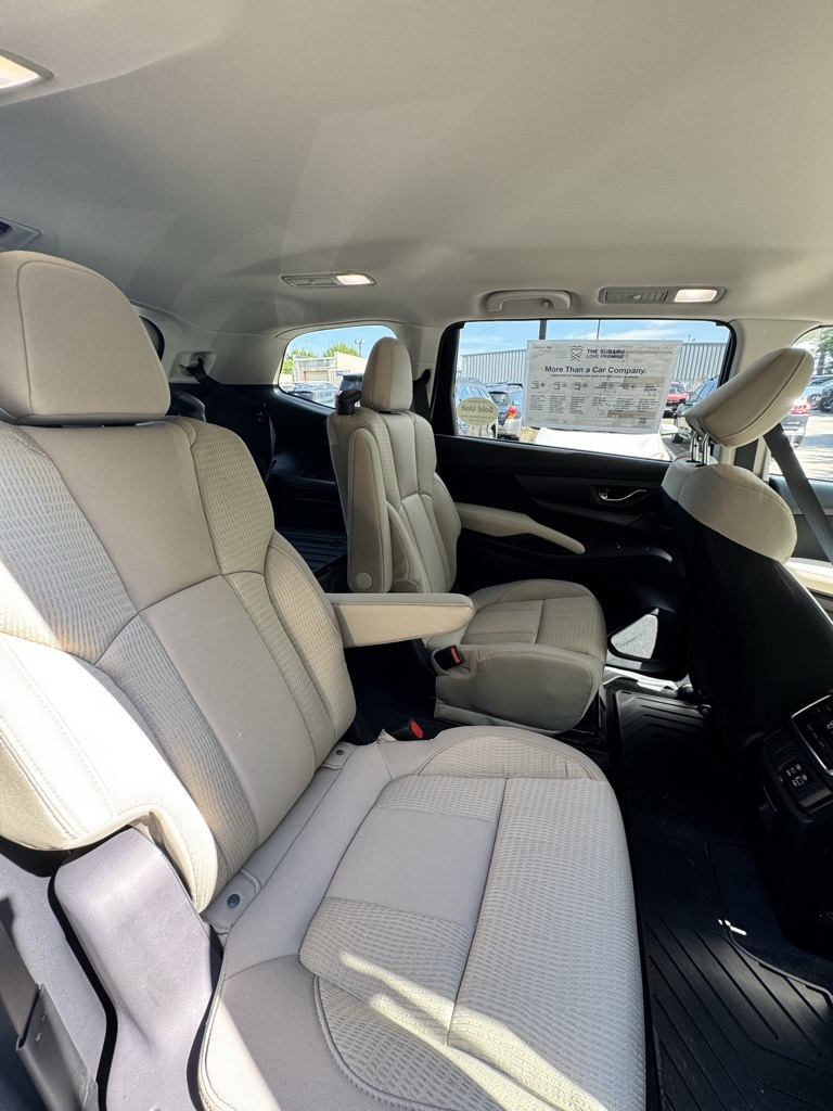 2025 Subaru Ascent Premium photo 9