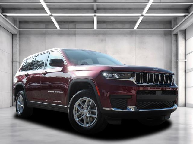 2025 Jeep Grand Cherokee L Laredo's photo