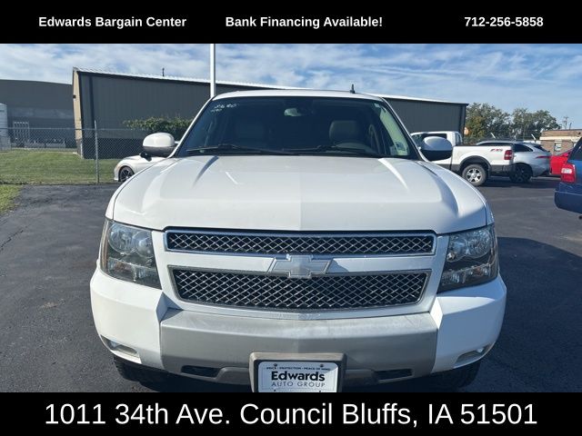 2013 Chevrolet Tahoe LT photo 3