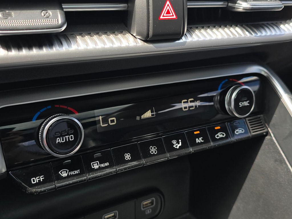 2021 Kia K5 GT-Line photo 29