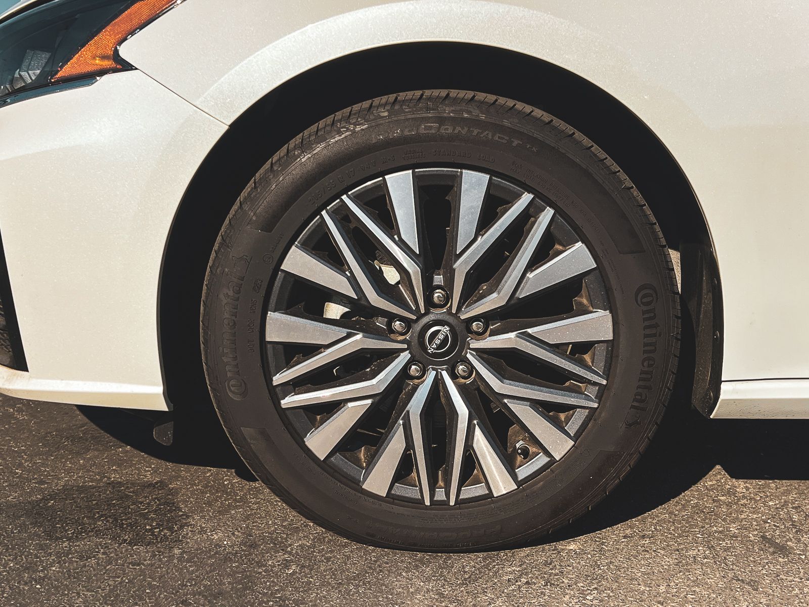2023 Nissan Altima 2.5 SV photo 3