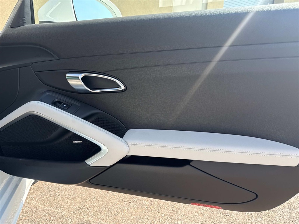 2024 Porsche Boxster photo 15