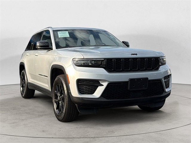 2024 Jeep Grand Cherokee Altitude's photo