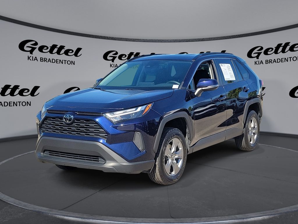 2024 Toyota RAV4 XLE