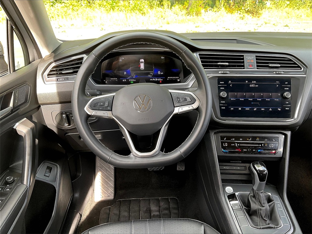 2024 Volkswagen Tiguan SE Wolfsburg Edition photo 15
