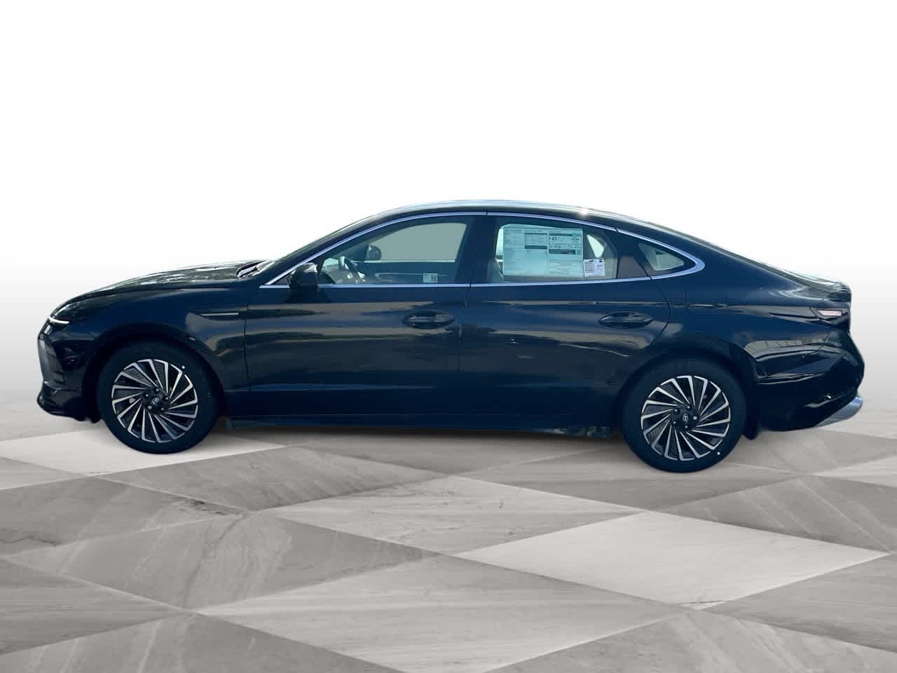 2025 Hyundai Sonata Hybrid SEL photo 5