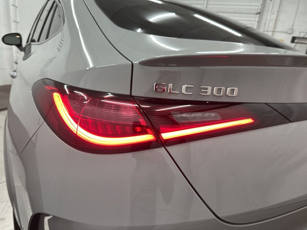 2026 Mercedes Benz GLC 300 4MATIC photo 26