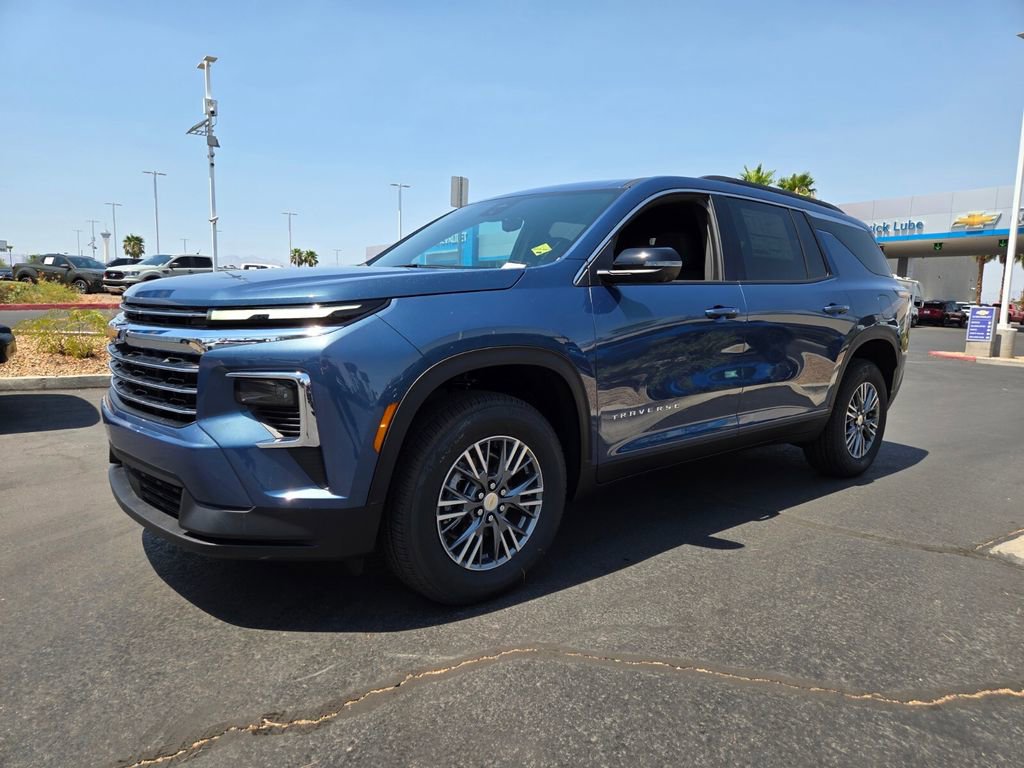 2026 Chevrolet Traverse photo 2