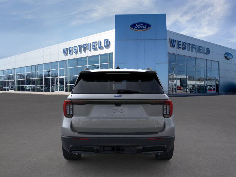 2025 Ford Explorer ST-Line photo 4