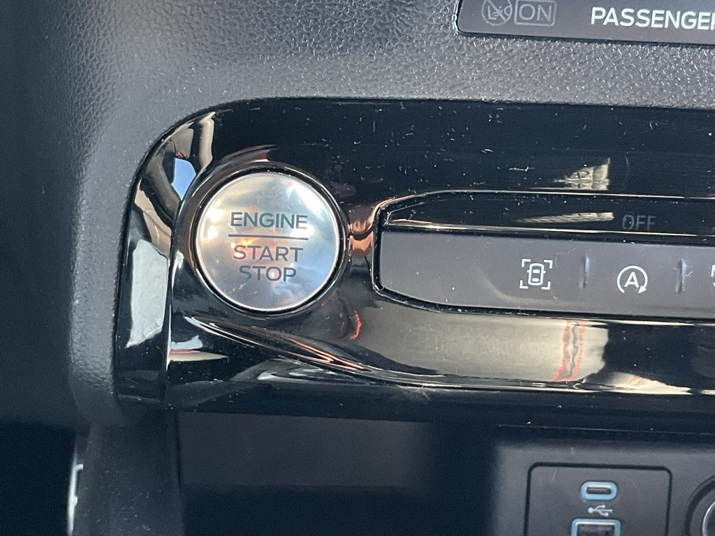 2023 Ford Escape ST-Line photo 4