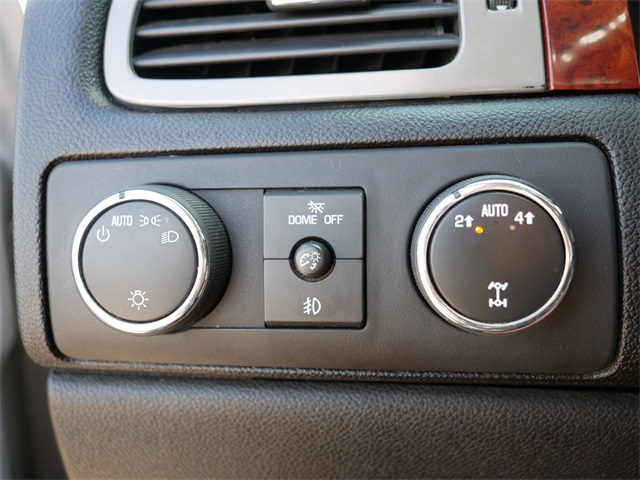 2013 Chevrolet Tahoe LT photo 25