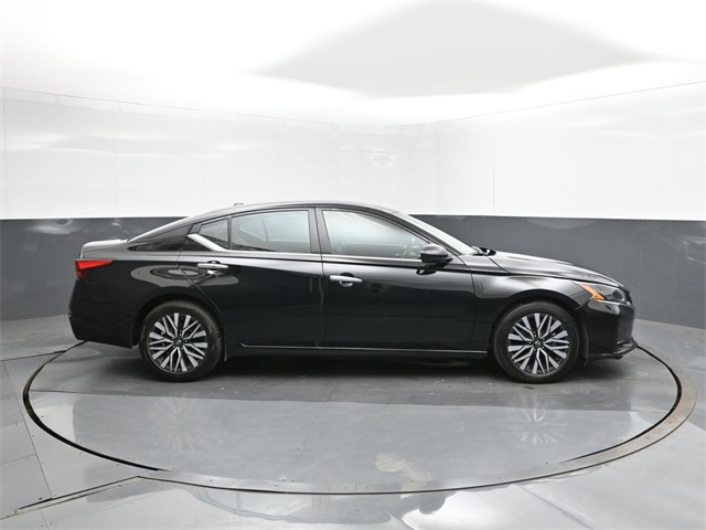 2024 Nissan Altima 2.5 SV photo 19