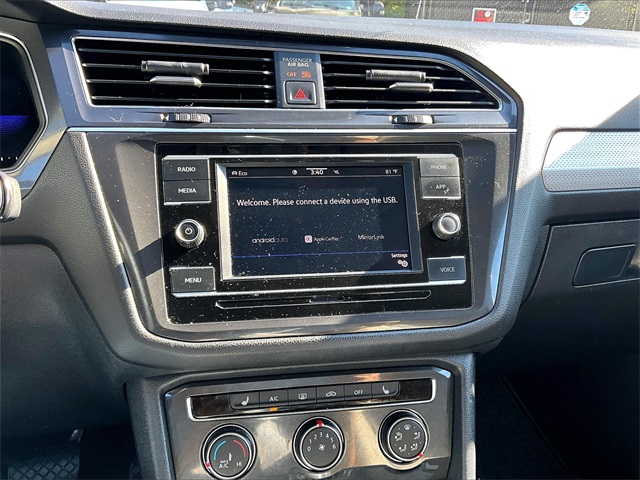 2022 Volkswagen Tiguan S photo 8