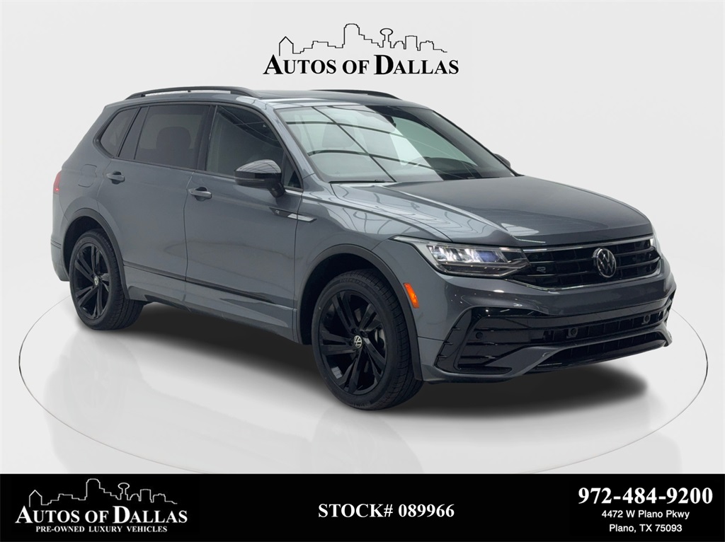 2023 Volkswagen Tiguan SE R-LINE BLACK's photo
