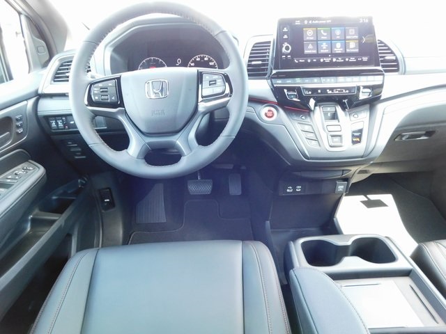 2026 Honda Odyssey photo 16