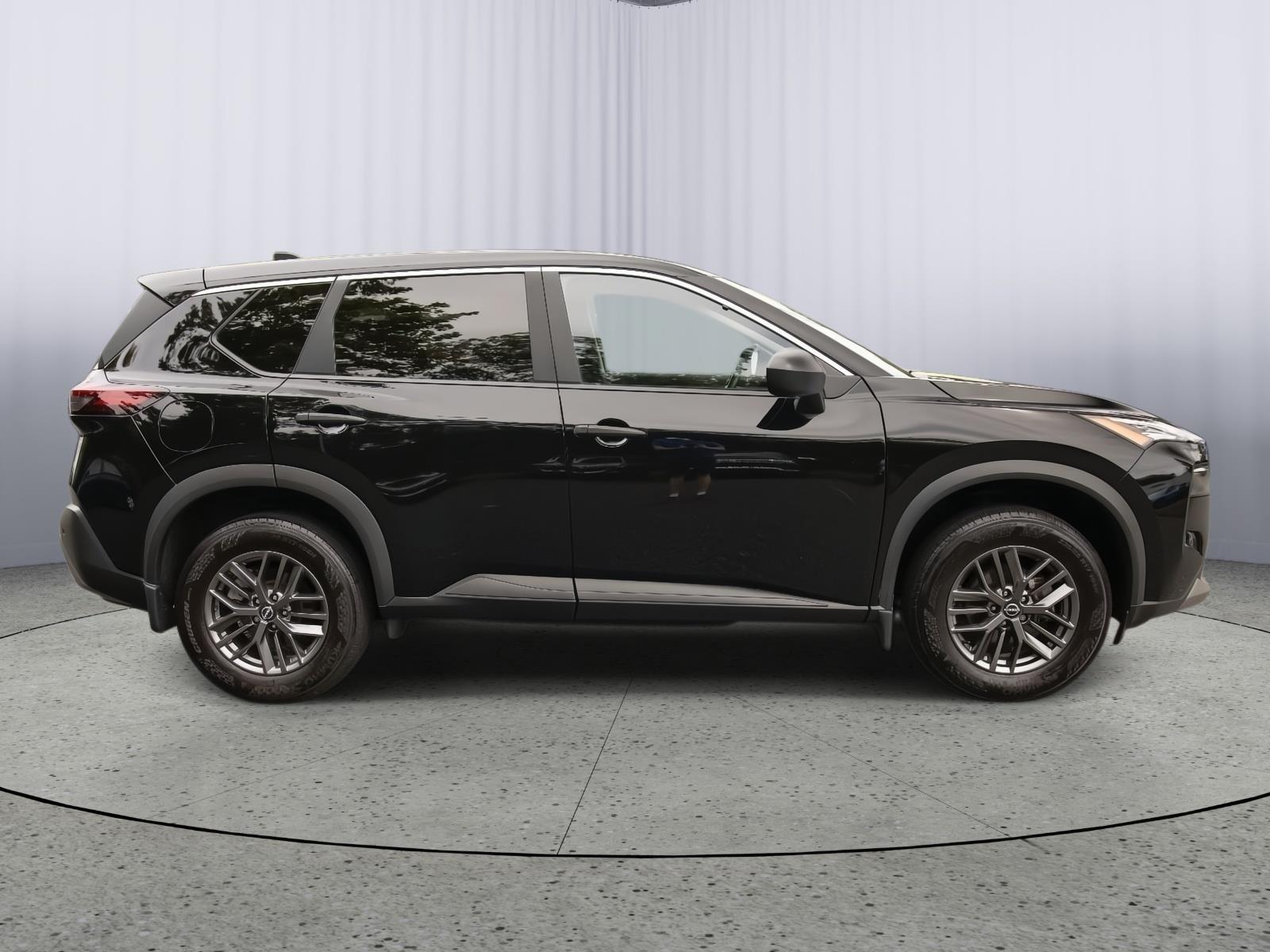 2023 Nissan Rogue S photo 23