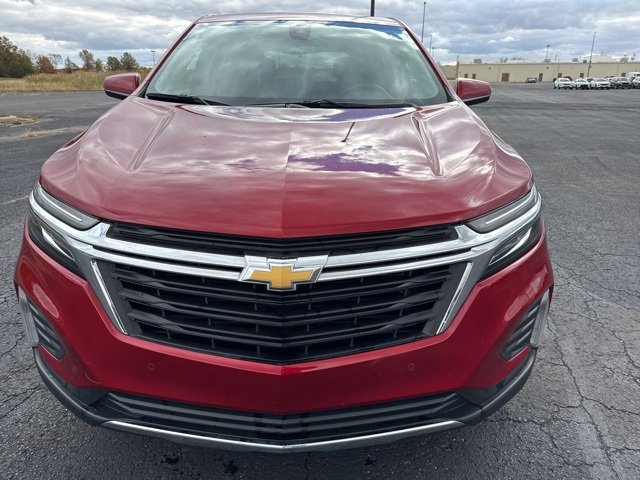 2024 Chevrolet Equinox LT photo 2