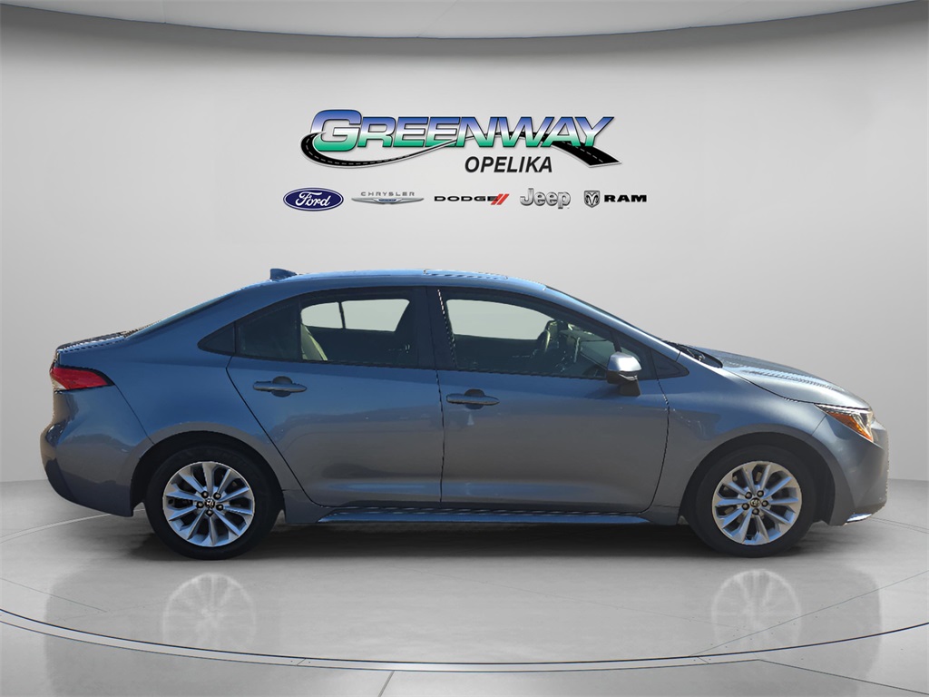 2020 Toyota Corolla LE's photo