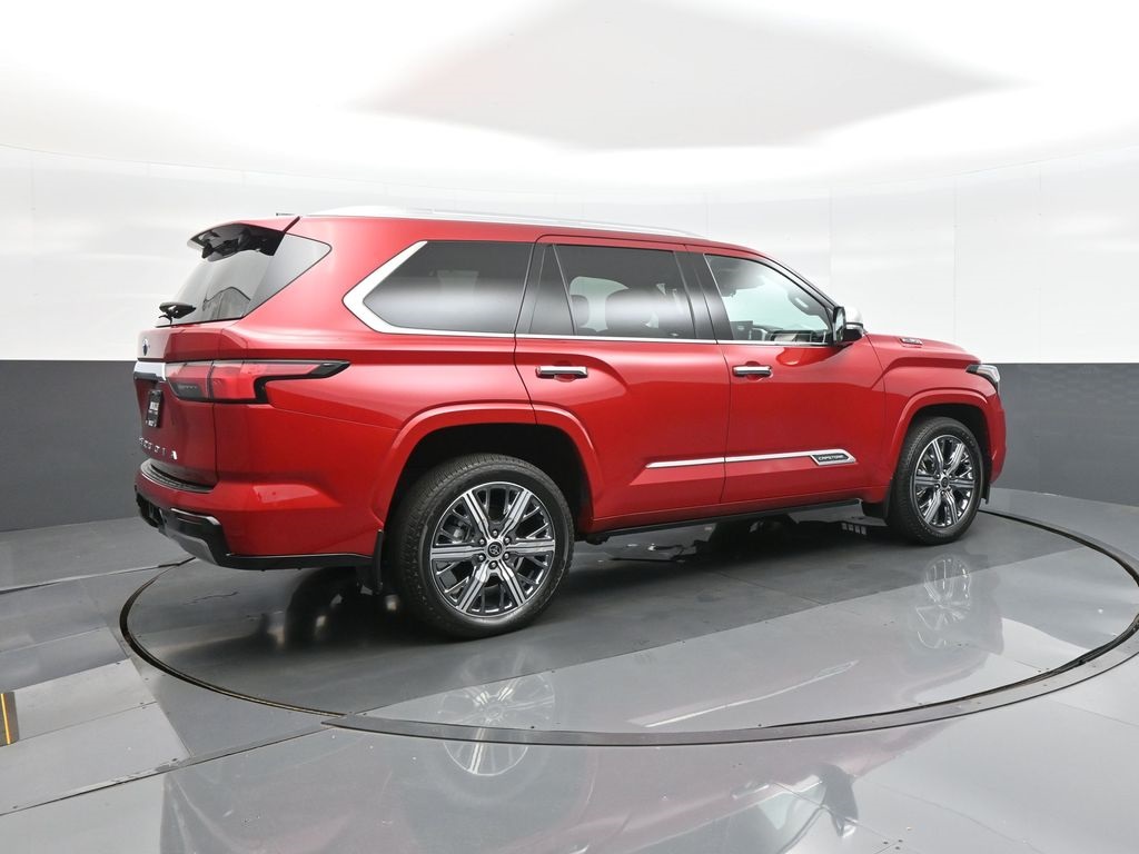 2023 Toyota Sequoia Capstone photo 4