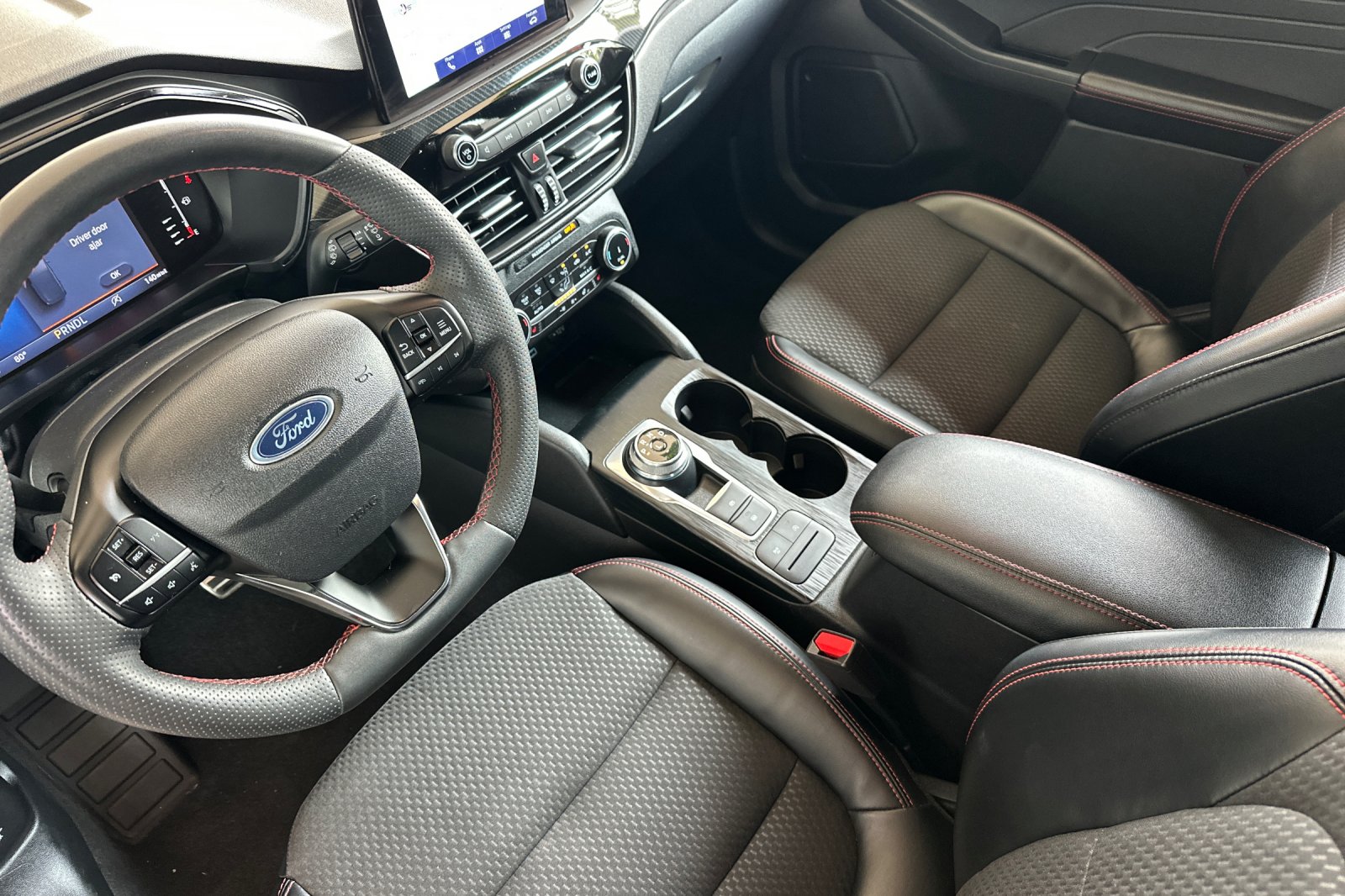 2023 Ford Escape ST-Line photo 9