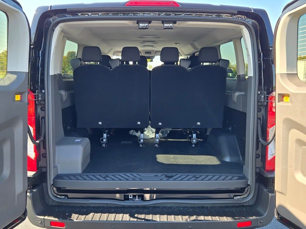 2025 Ford Transit Passenger photo 9
