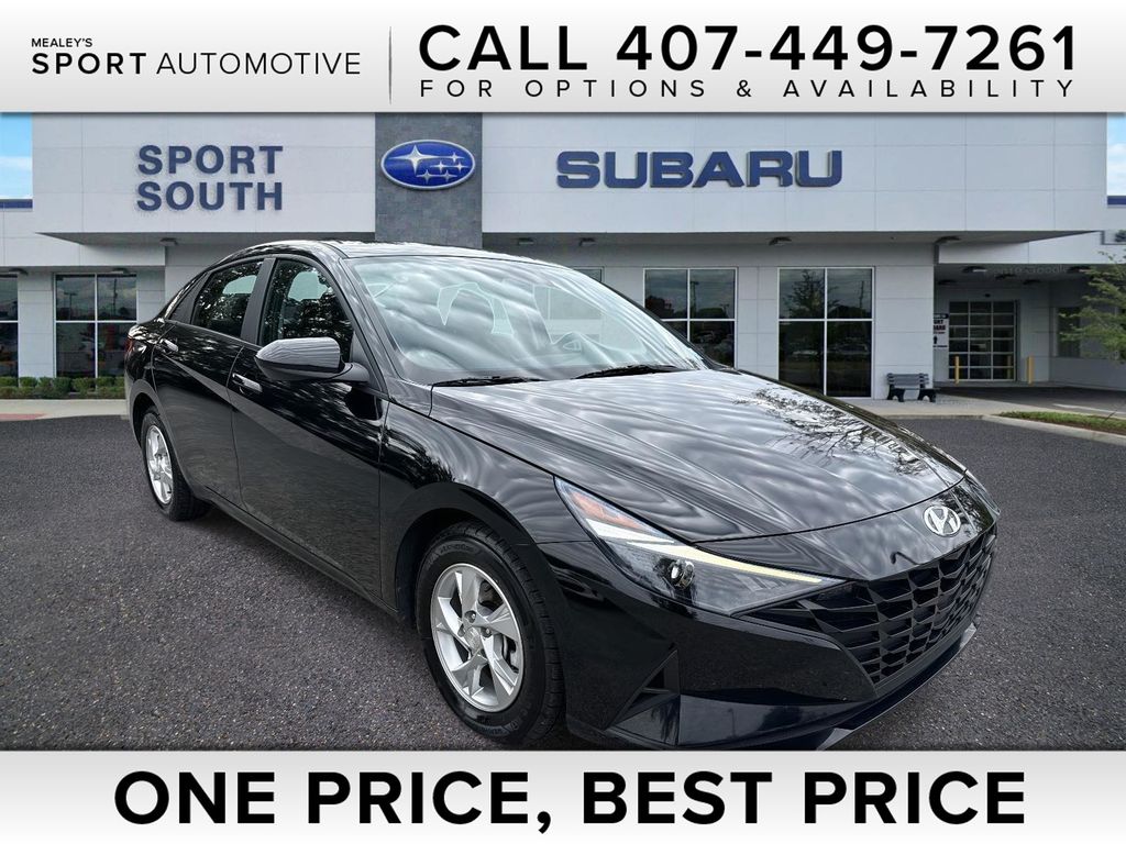 2023 Hyundai Elantra SE