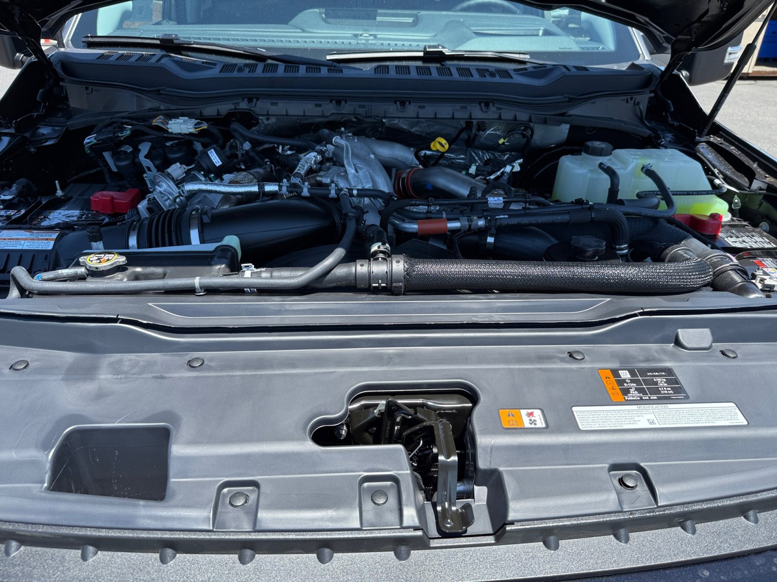 2025 Ford F-250 Lariat photo 19