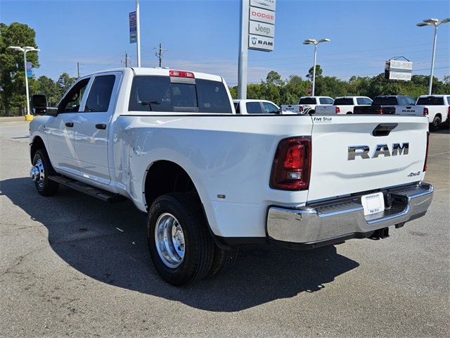 2026 Ram 3500 Tradesman photo 10