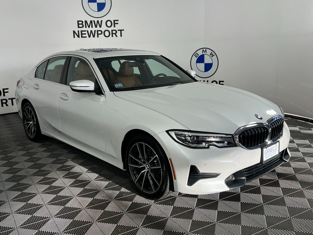 2019 BMW 3 Series 330i's photo