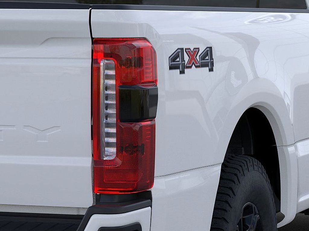 2025 Ford F-250 XL photo 17