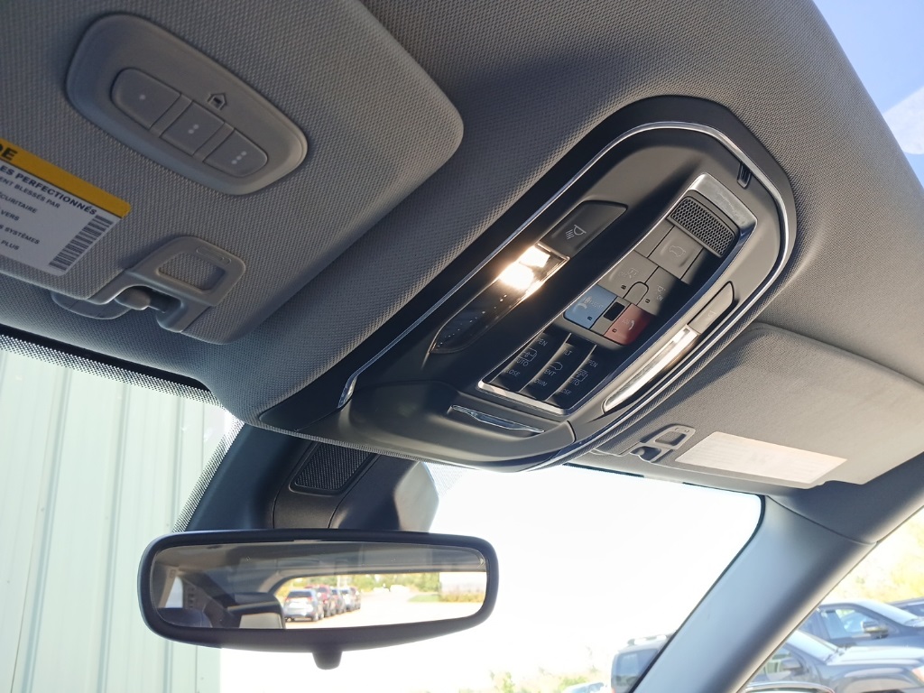 2023 Jeep Cherokee 4xe photo 21