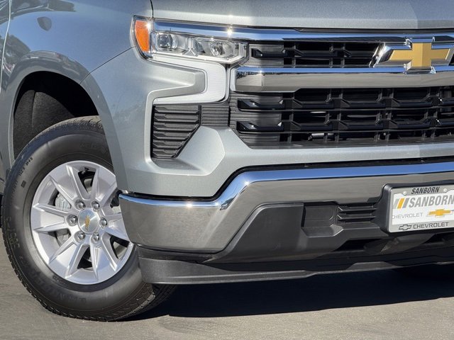2026 Chevrolet Silverado LT photo 7