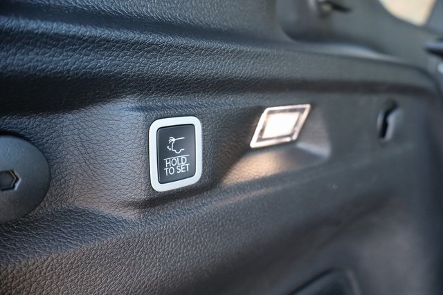 2025 Jeep Grand Cherokee Limited photo 33