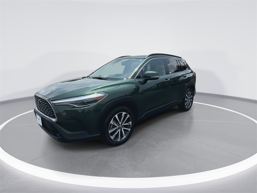 2022 Toyota Corolla Cross XLE photo 4