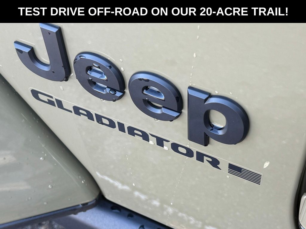 2025 Jeep Gladiator Sport photo 26