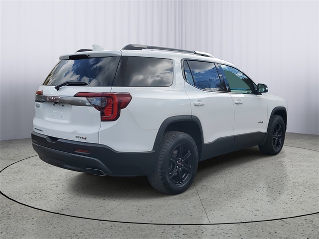 2022 Gmc Acadia AT4 photo 2