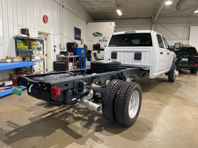 2026 Ram 5500 Tradesman photo 4