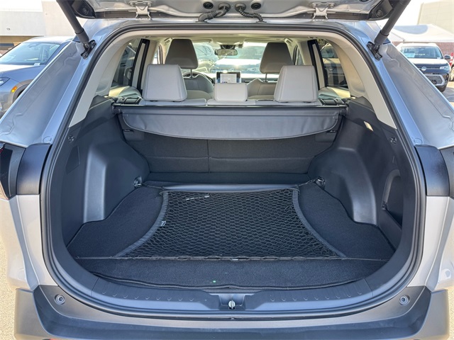 2024 Toyota RAV4 Hybrid XLE Premium photo 12