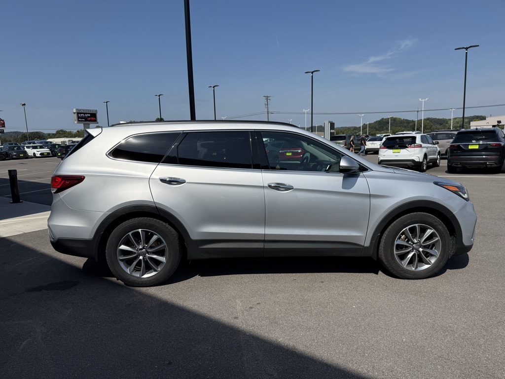 2017 Hyundai Santa Fe Limited photo 4