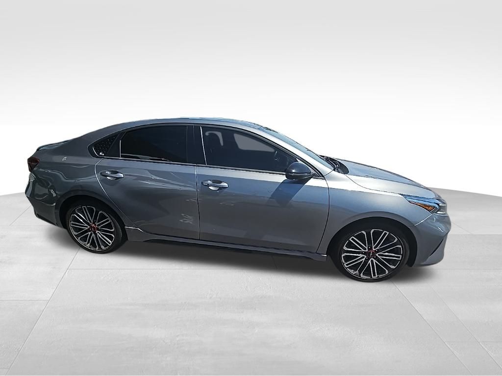 2022 Kia Forte GT photo 5