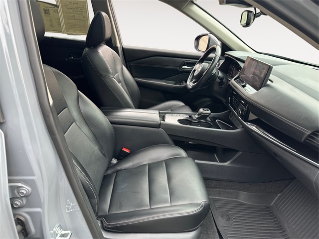 2024 Nissan Rogue SL photo 14