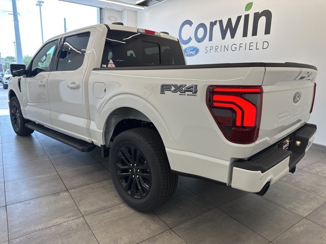 2025 Ford F-150 Lariat photo 8