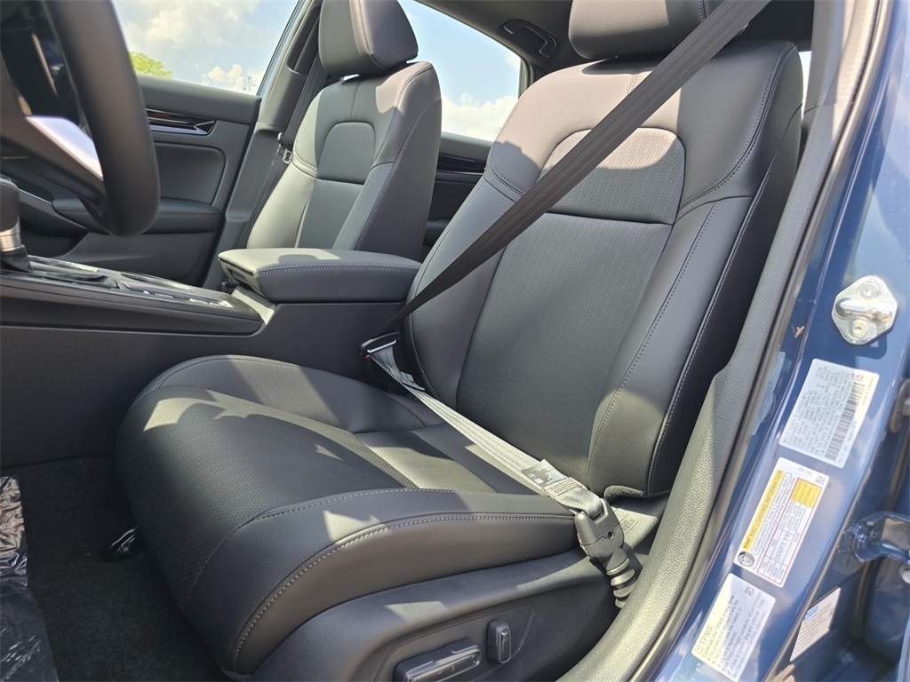 2026 Honda Civic Hybrid Sport Touring photo 22