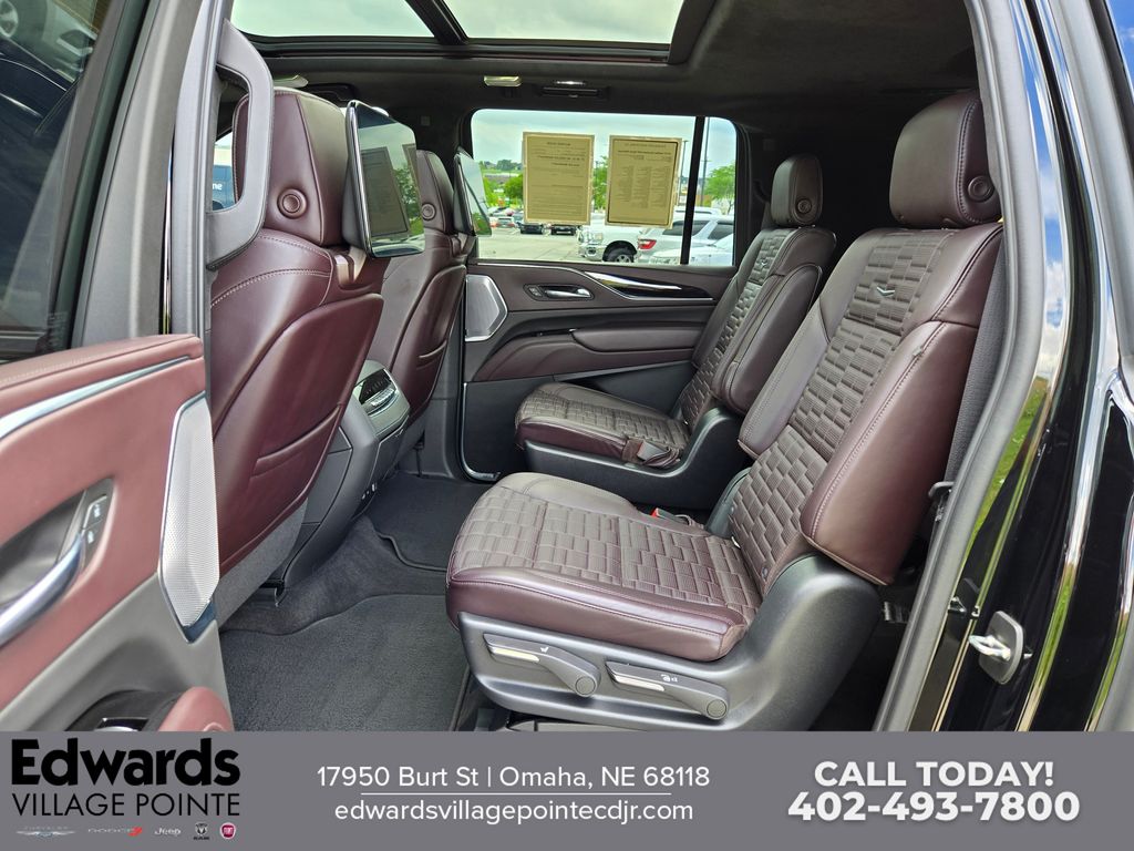 2022 Cadillac Escalade ESV Sport Platinum photo 25
