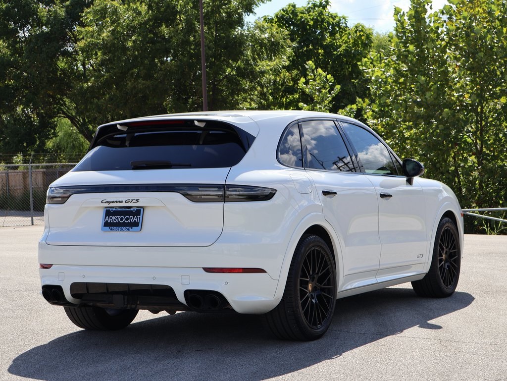 2022 Porsche Cayenne GTS photo 7