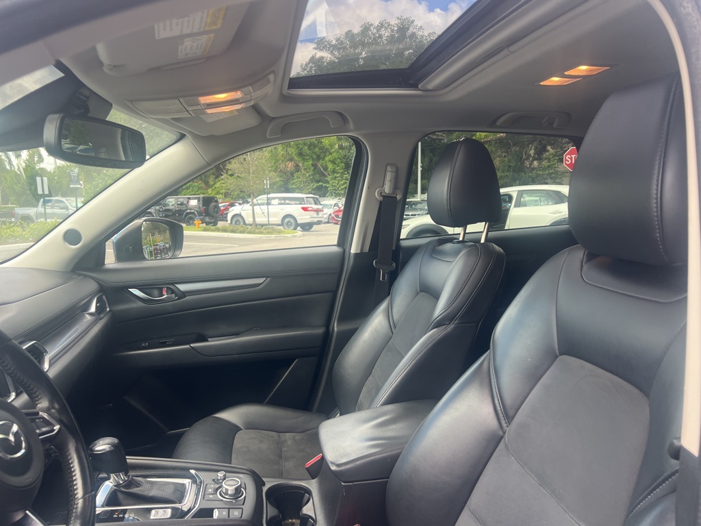 2017 Mazda CX-5 Touring photo 12